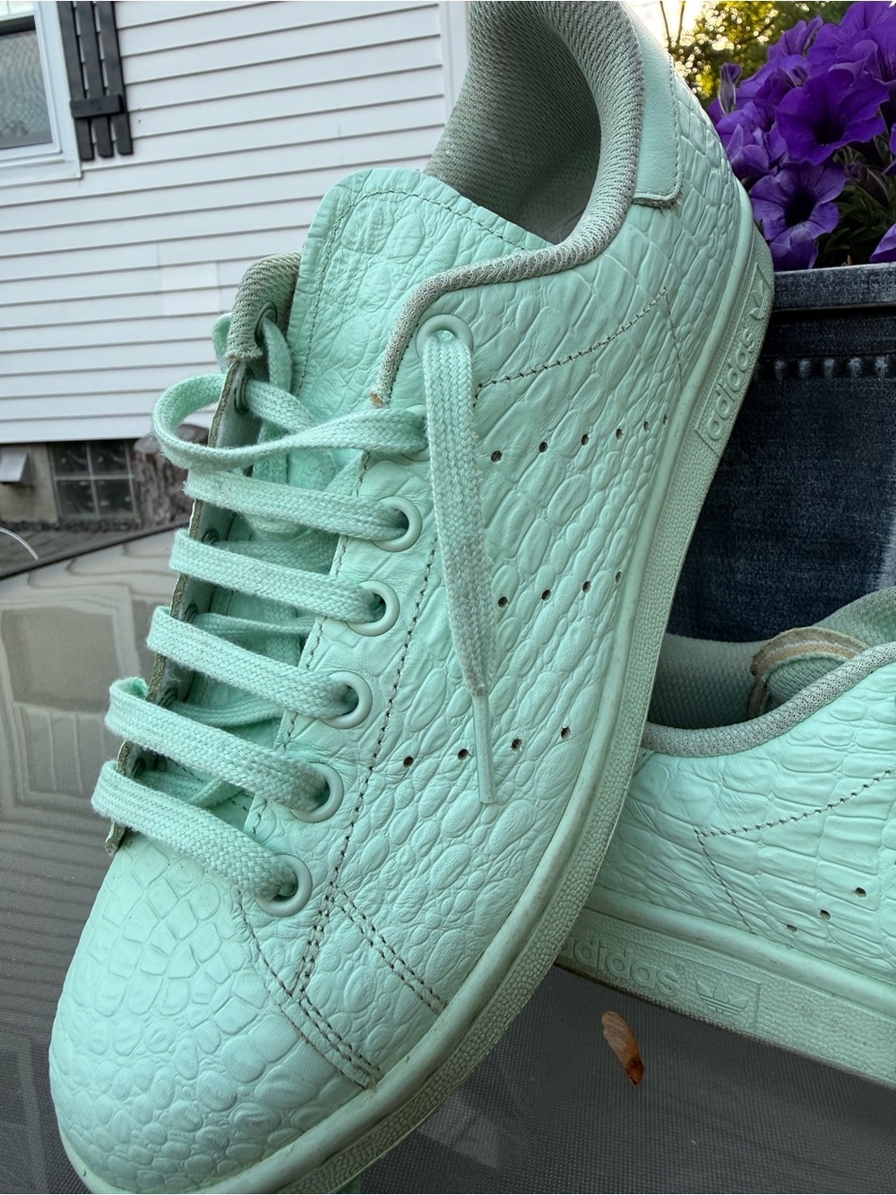 Adidas Stan Smith Women's Mint-Croc Embossed Sneakers in Light Green